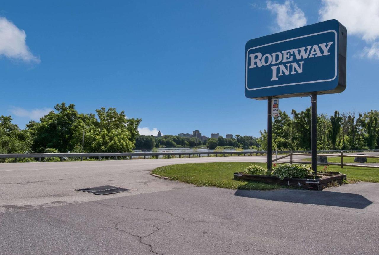 Rodeway Inn Wormleysburg - Harrisburg Exterior photo